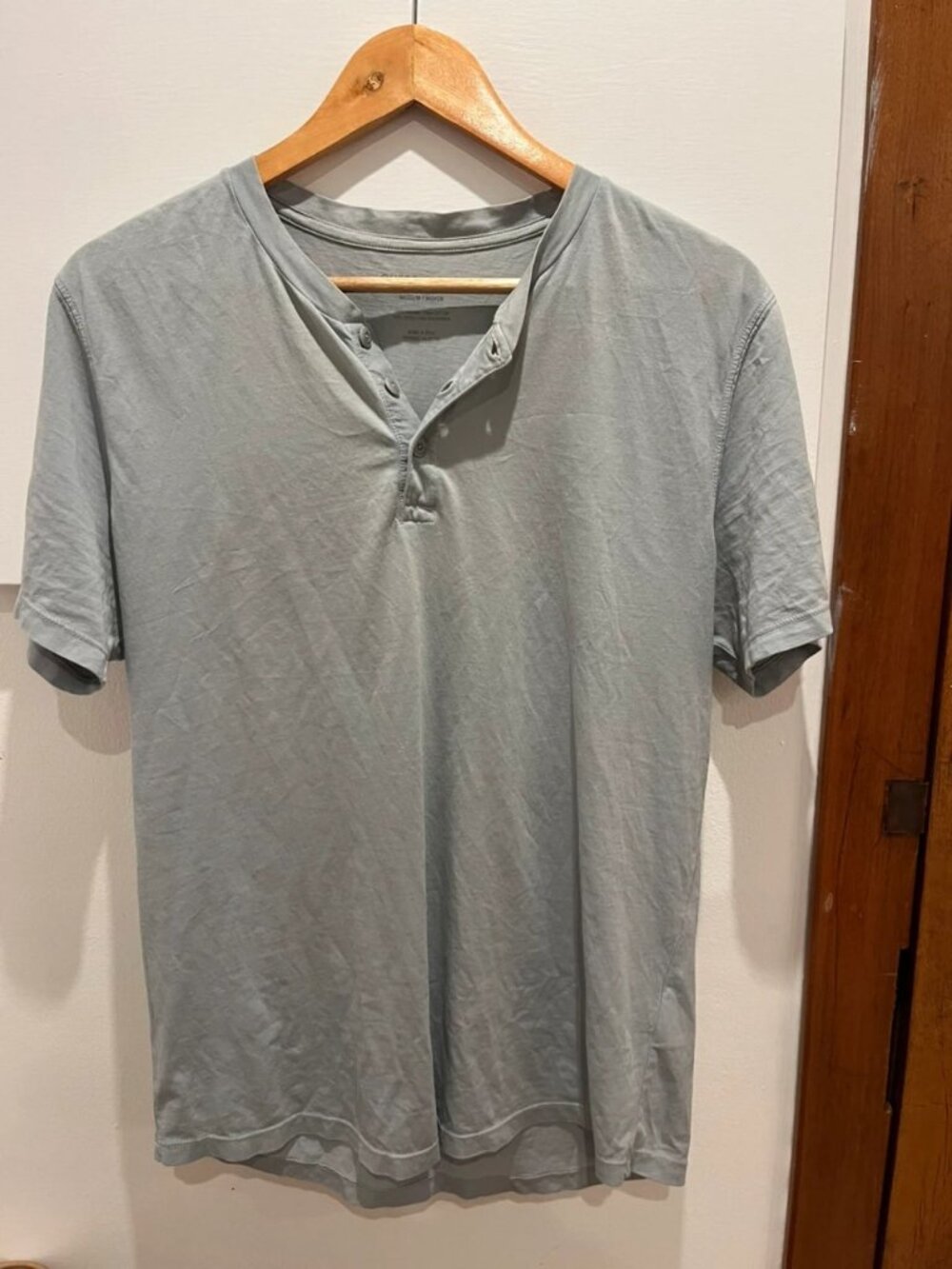 Light Gray Henley Short Sleeve T Shirt M